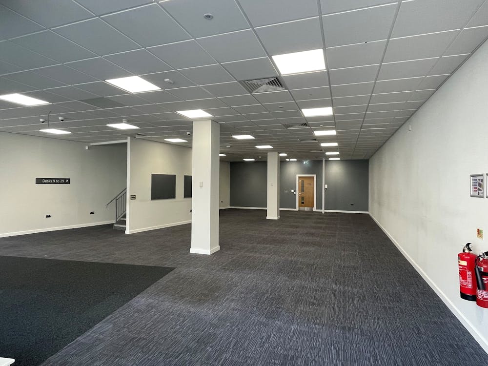 5A Edinburgh Road - ground floor.jpg