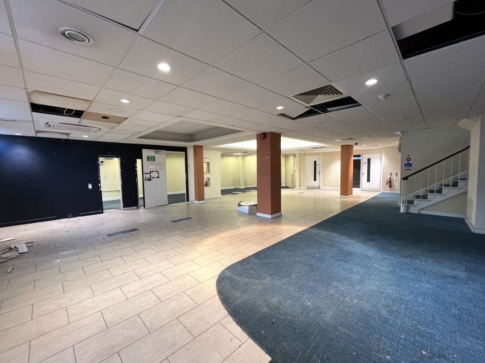 36 Market Square, Bicester, Residential Conversion / Leisure / Office / Retail To Let / For Sale - image00020.jpg