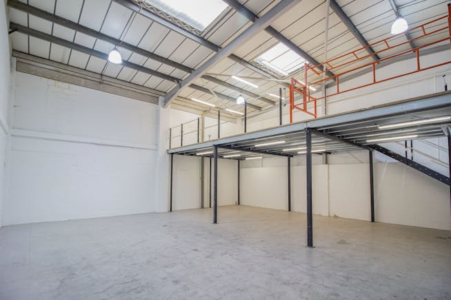 Unit 10, Britannia Industrial Estate, Poyle, Industrial / Warehouse To Let - 3 _1.jpg