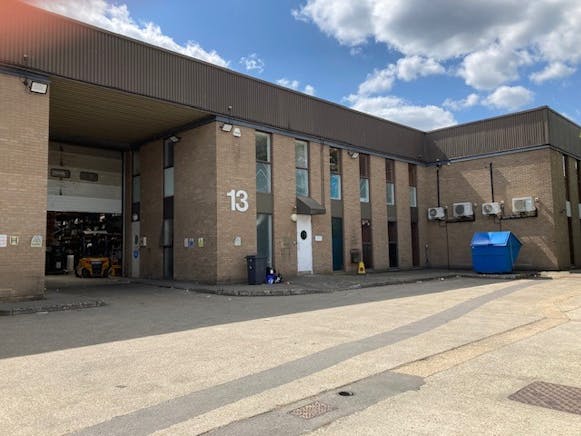 Units 10 & 13, Admiralty Park, Camberley, Industrial / Warehouse To Let - 2025 06 02 Unit 13 external 2.jpg