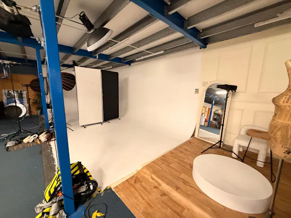 Unit 17, Newlands End, Basildon, Industrial To Let - WhatsApp Image 2026-07-17 at 8.28.43 AM (9).jpeg