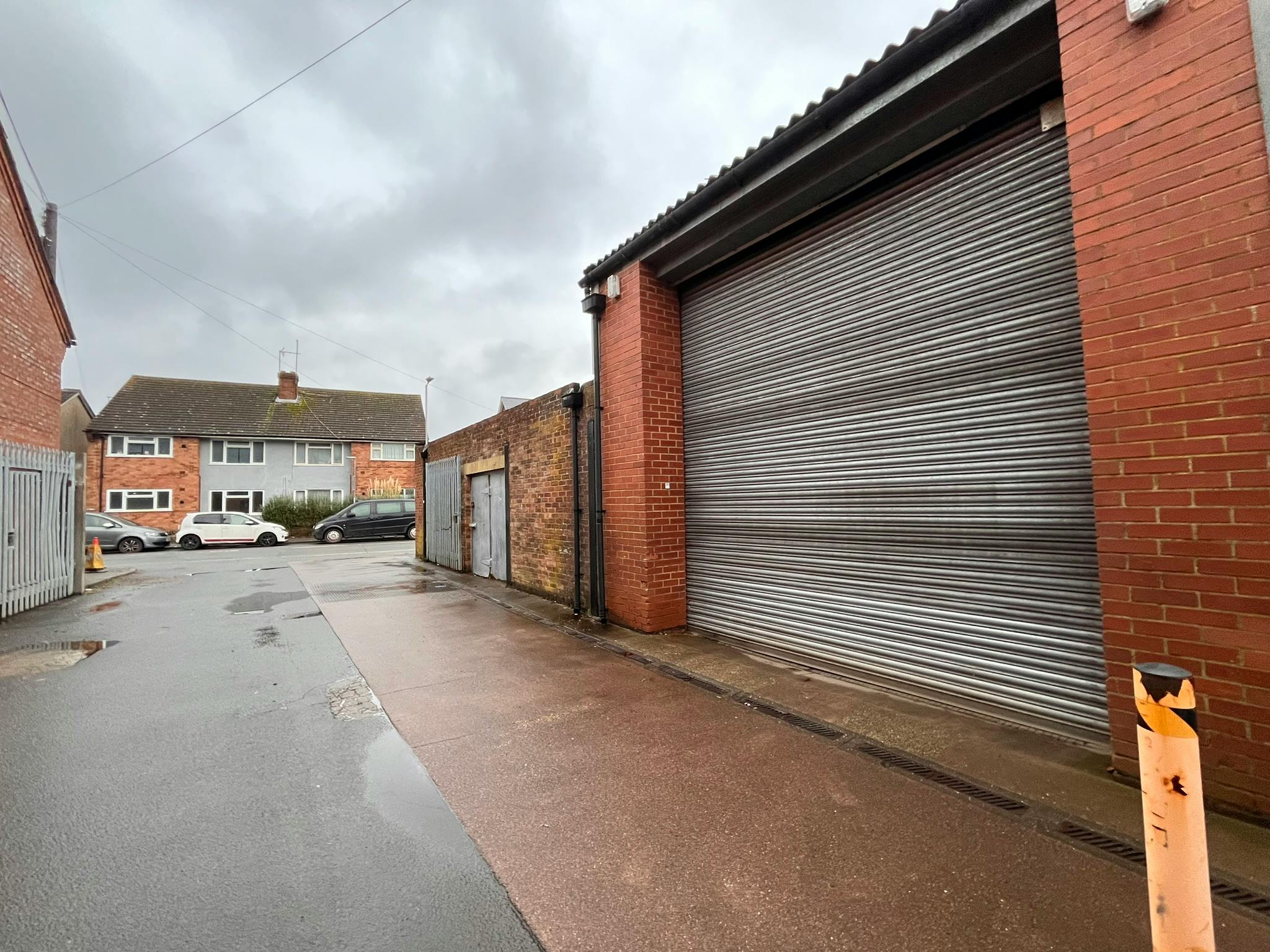 206-208 Bellingdon Road, Chesham, Development / Industrial For Sale - IMG_3111.JPEG