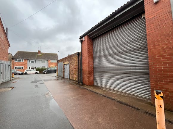 206-208 Bellingdon Road, Chesham, Development / Industrial For Sale - IMG_3111.JPEG