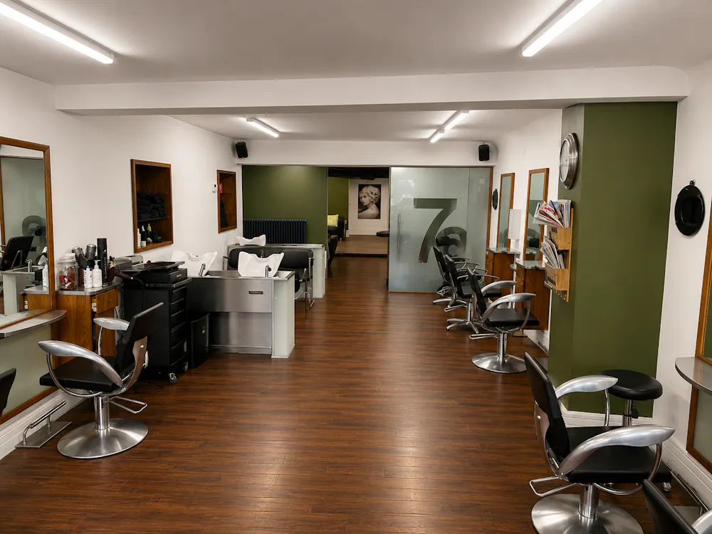 17 Spon Street - internal 3.png