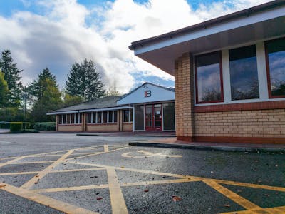 Hampton Court, Manor Park Avenue, Runcorn, Office To Let - DJI_20251022110513_0372_D copie.jpg