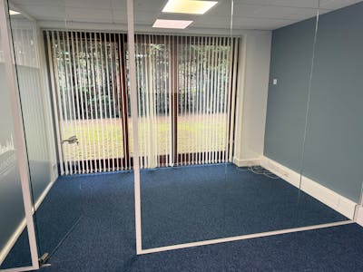 4 Chestnut Court, Jill Lane, Redditch, Office To Let - IMG_5328.JPG