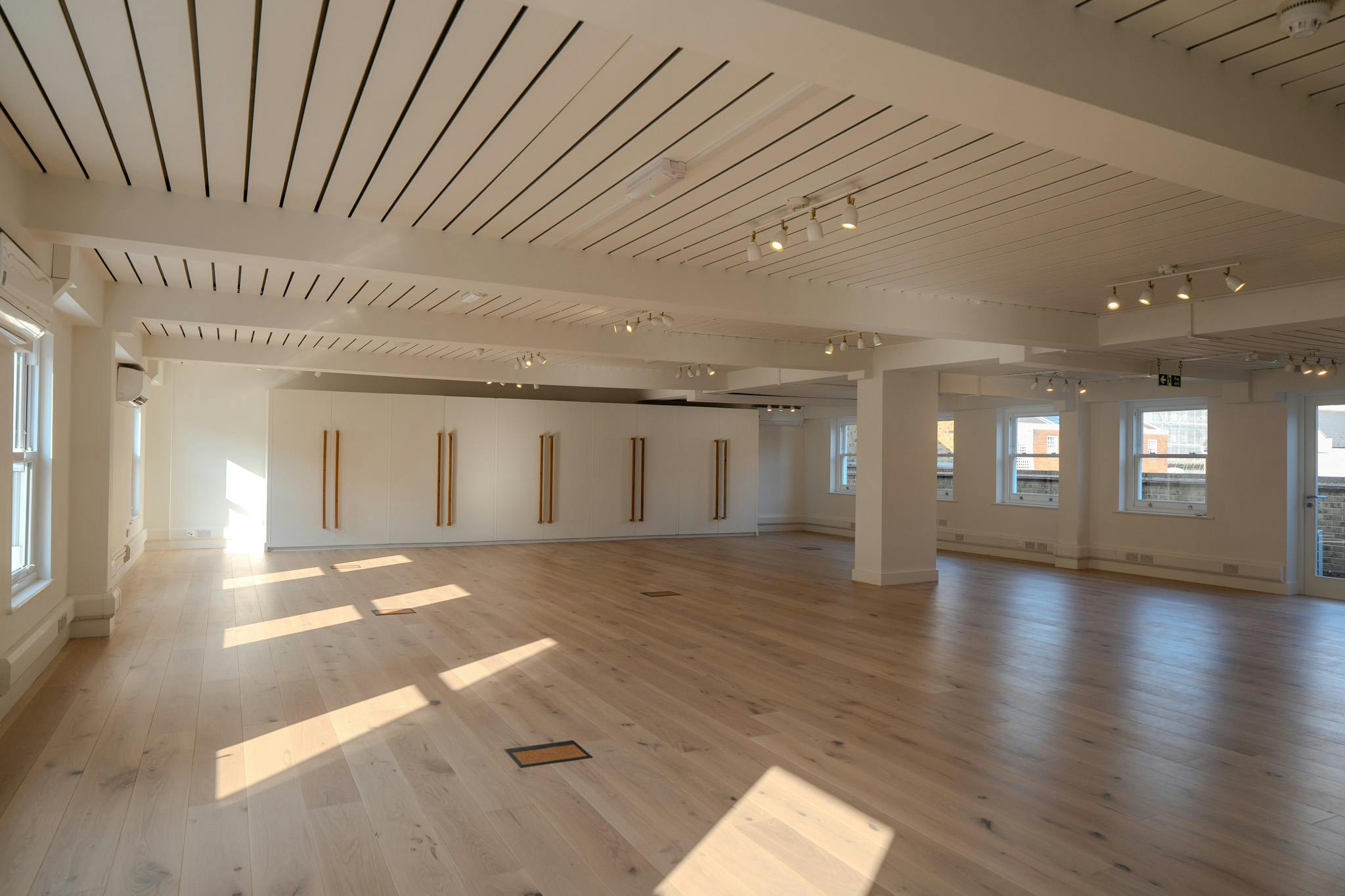 First floor office, 591-593 Kings Road, Fulham, Office To Let - DSC00115.jpg