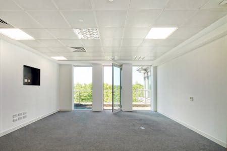35 Park Lane, London, Office To Let - DSC07246A.jpg