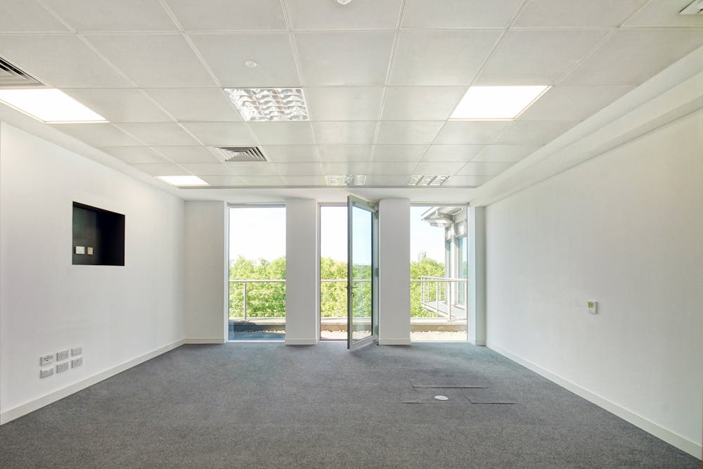 35 Park Lane, London, Office To Let - DSC07246A.jpg
