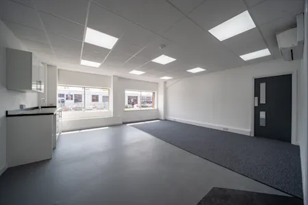 Units B1 and B2 Hambridge Road, Newbury, Industrial/Logistics To Let - Unit B2 Hambridge Road 10.jpg