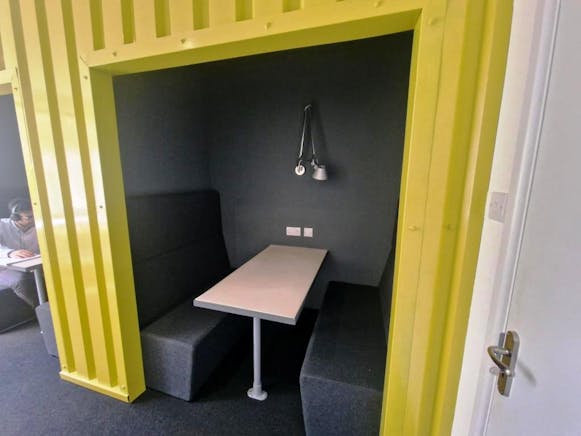 Clifton House (Ground Floor), Bunnian Place, Basingstoke, Office To Let - 20260420_144659.jpg