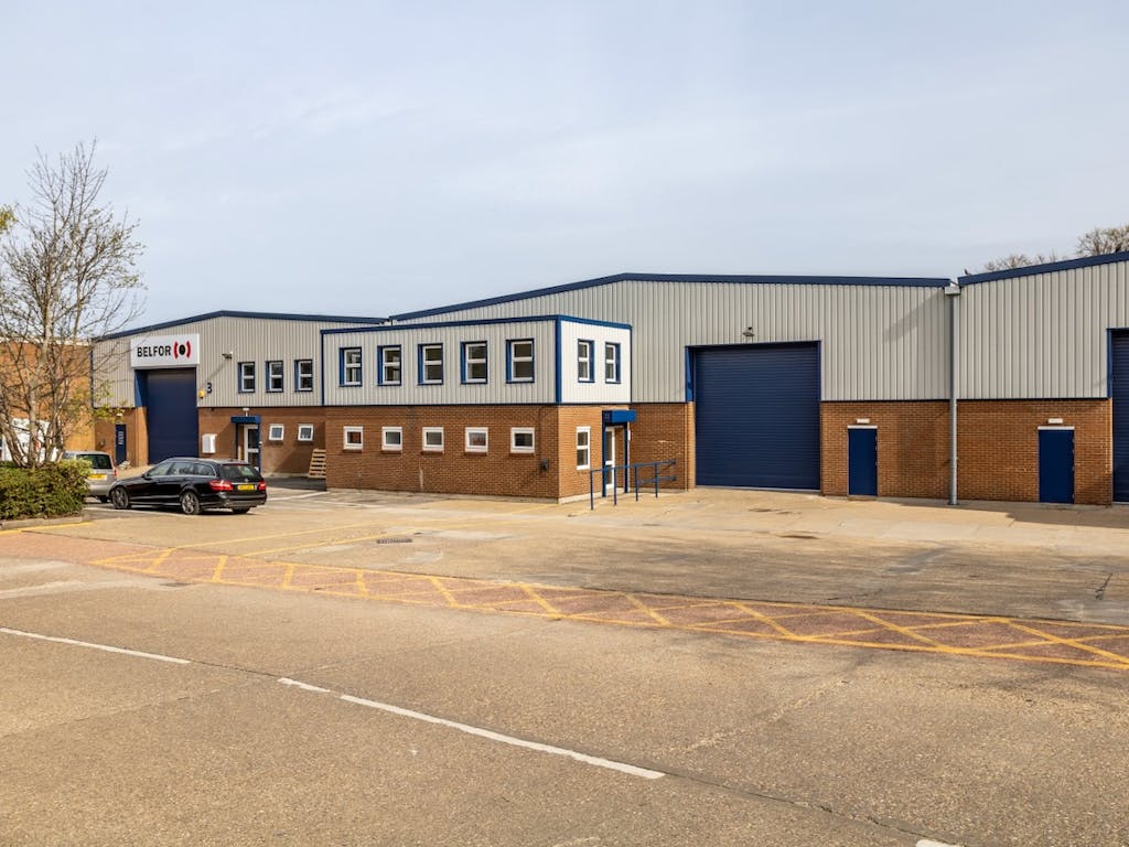 Lawrence Way Ind Estate - Dunstable-38