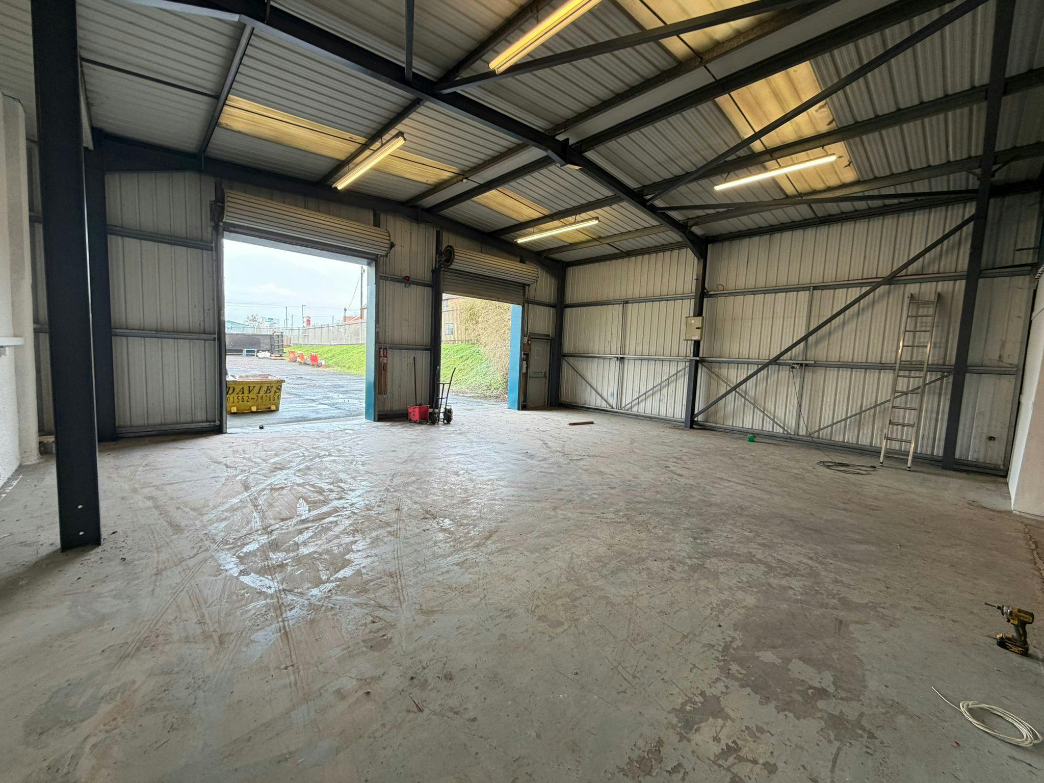 Industrial Unit in Stourport-On-Severn - photo 4