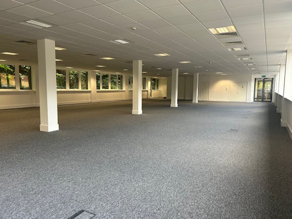 Alba House, Wokingham, Offices To Let - 14.jpg
