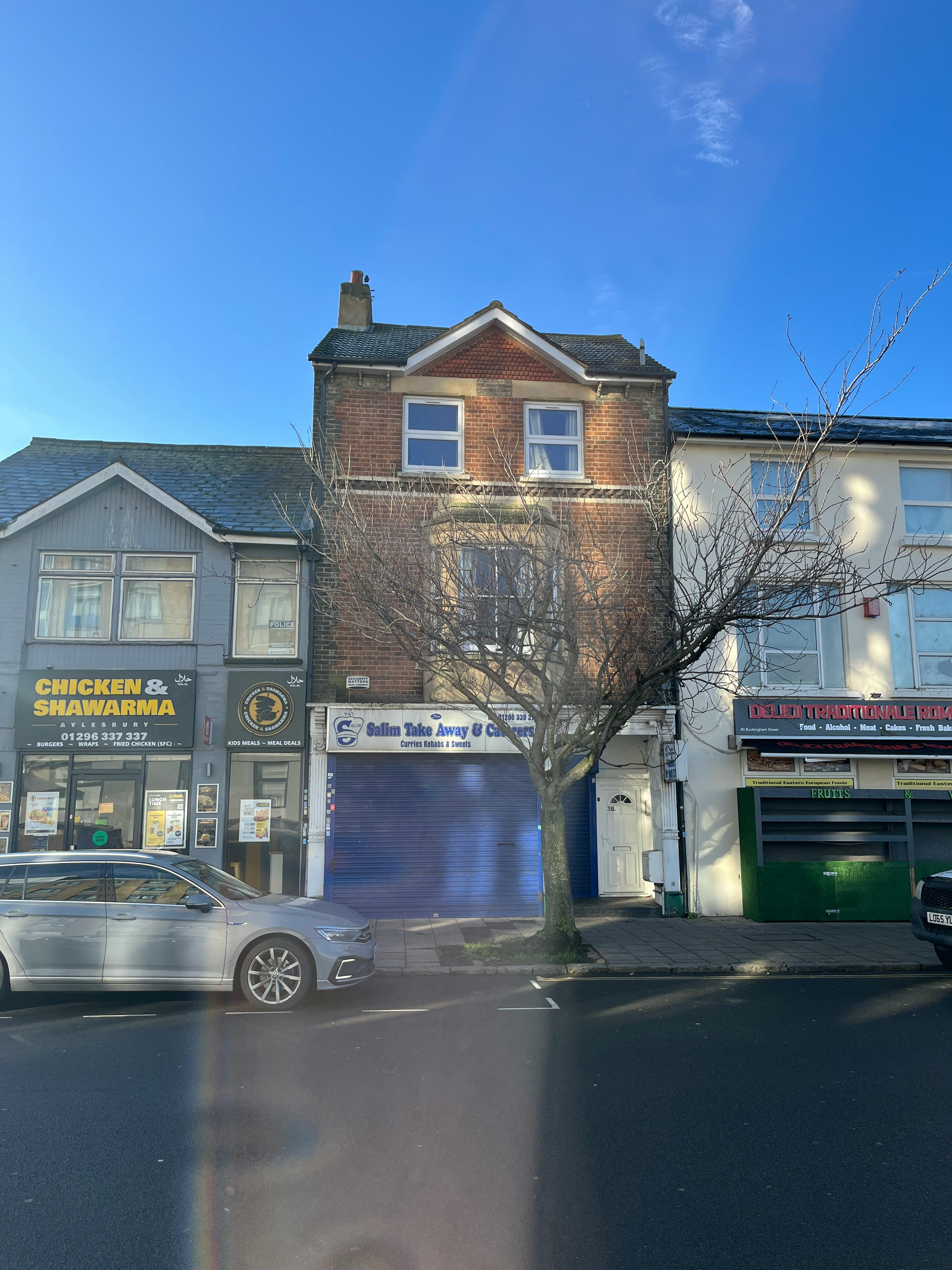 38A Buckingham Street, Aylesbury, Investment / Retail For Sale - 20260114_115526810_iOS.jpg