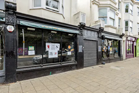 22-23 York Place, Brighton, A3 (Restaurants and Cafes) / Bar / E Class restaurant (with extract) / Food & Beverage To Let - York Place, 22-23-010.JPG
