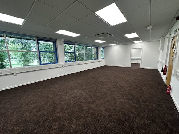 Suite 6B, South Inch Business Centre, Perth, Offices To Let - IMG_0132.JPG