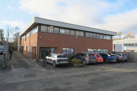 Riverside House, Eskdale Road, Uxbridge, Industrial/Logistics / Office To Let - IMG_1570 B.JPG