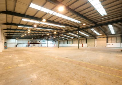 552 Fairlie Road, Slough, Industrial / Warehouse To Let - Screenshot 20251218 135339.png