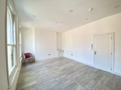 31 King Street, Luton, Class E Retail / Leisure / Office / Wellbeing To Let - Image 3