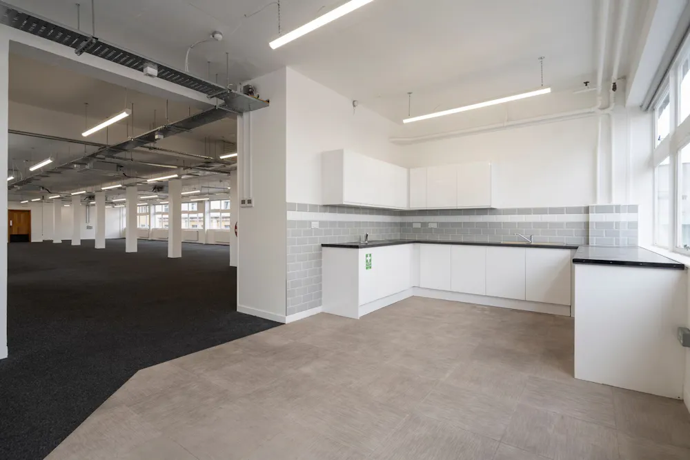 12-20 Baron Street - Kitchenette