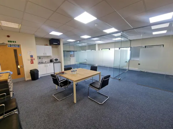 Unit 4 Hatch Industrial Park, Basingstoke, Industrial To Let - 20260421_145009.jpg