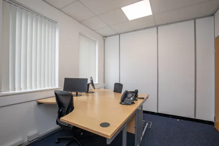 Alexandra Gate Business Centre, Cardiff, Serviced Office To Let - Office g               (3-4 people).JPG