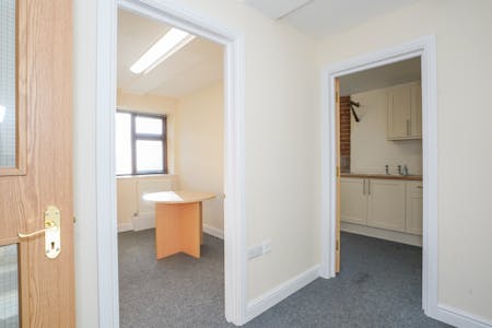 Old Barn Cottage, Warwick, Office To Let - Wareing & Co-3.jpg