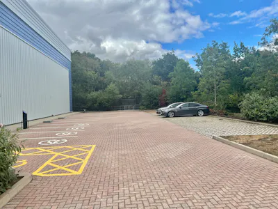 Units 5 & 6 South Cargo Centre, Feltham, Heathrow, Industrial / Warehouse To Let - IMG_4144.jpeg