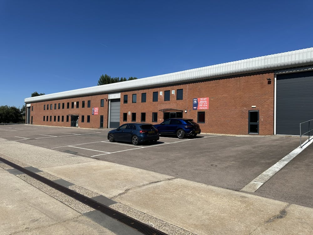 9-10 Meadow View, Crendon Industrial Park - IMG_4856.JPEG