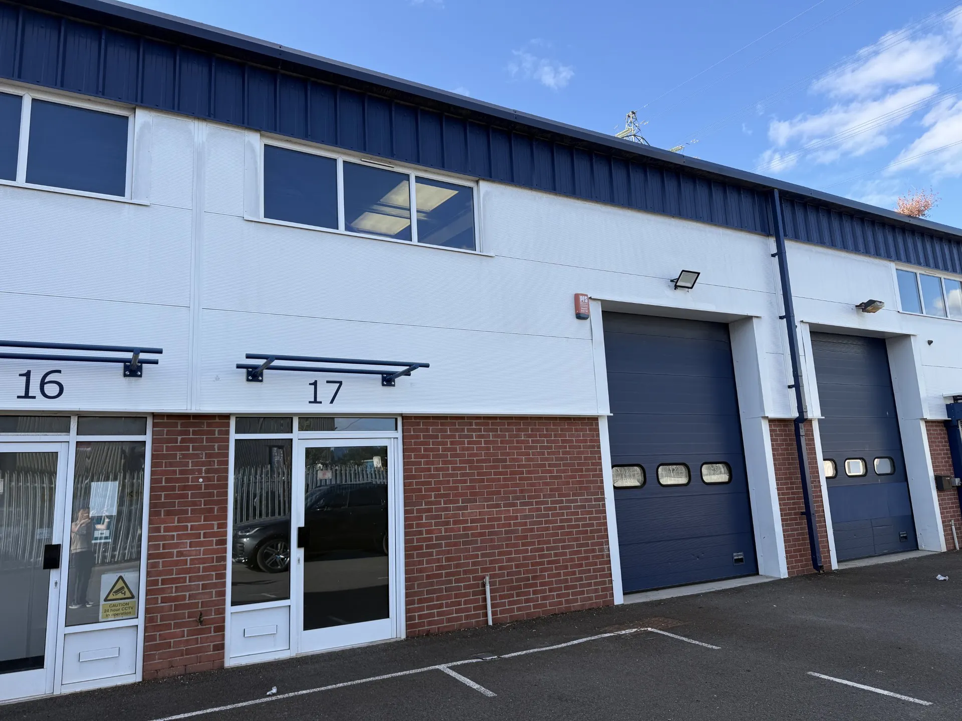 Unit 17 Glenmore Business Park, Southmead Close, Swindon, Industrial To Let - 476ecdb3-3742-4b0a-9567-d9bbeef1e500.jpg