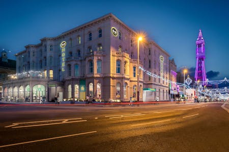Unit 3, Market Street, Blackpool, D2 (Assembly and Leisure) / Leisure / Restaurant / Cafe / Retail To Let - Starbucks Signage View 2 P0357.jpg