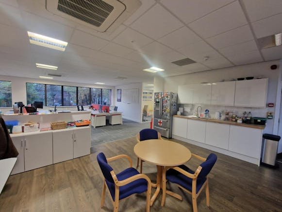Clifton House (Ground Floor), Bunnian Place, Basingstoke, Office To Let - 20251110_154731.jpg
