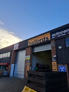 Units 2 & 4, 79 Sumner Road, Croydon, Industrial / Warehouse To Let - 79 Sumner Rd Croydon 2.jpeg