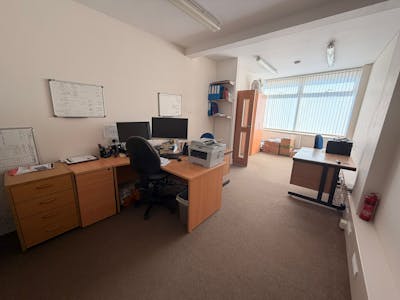 977 London Road, Leigh-on-Sea, Office / Retail To Let - WhatsApp Image 2026-04-27 at 14.12.22.jpeg