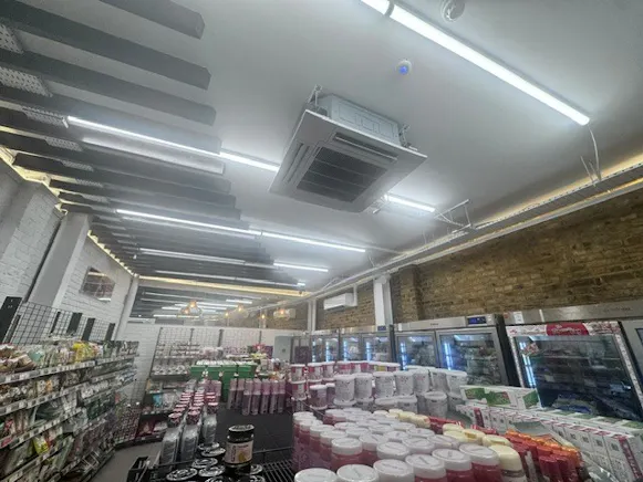 158 Camden High Street, London, Retail To Let - 3.jpg