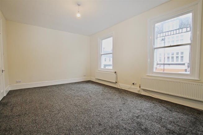 64 Broadway, Leigh-on-Sea, Investment / Retail For Sale - 6mH1WtiFxESNG8roD0Uw5A.jpg