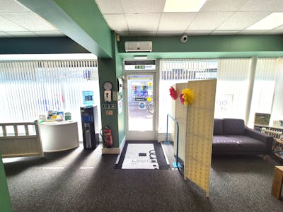 72-74 Princes Street, Stockport, Retail To Let - 20250711_112334.jpg