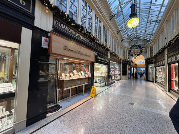 5 Argyll Arcade, Glasgow, Retail To Let / For Sale - PHOTO20251211172442 13.jpg