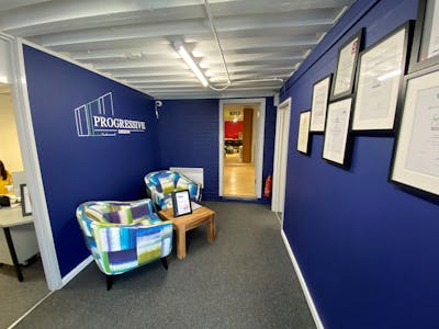 Unit B 100 Cecil Street, Watford, Office To Let - 04.jpg