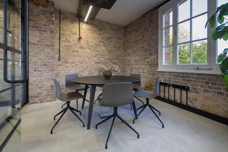 16 Bowling Green Lane, London, Office To Let - Meeting room