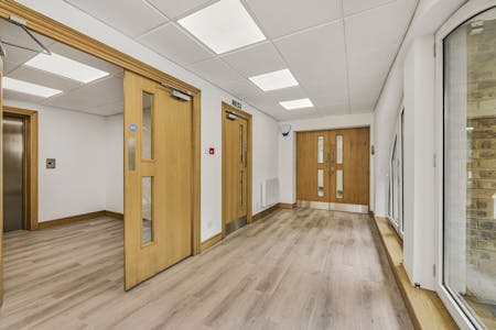 Scott's Sufferance Wharf, London, Office To Let - FNl29A3Q.jpeg