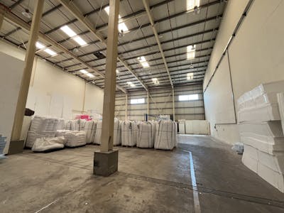 Logistics Facility With Solar Panels, National Industries Park, Dubai To Let / For Sale - IMG_3363.jpg