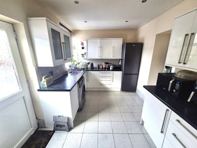 120-122, Station Road, Glossop, Residential / Retail For Sale - 20260217_123119.jpg