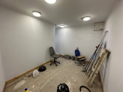 Offices and Stores, Rear of 14 Mardol, Shrewsbury, Office To Let - I3.jpeg