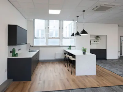 Tara House, 46 Bath Street, Glasgow, Office To Let - Internal.5.jpg