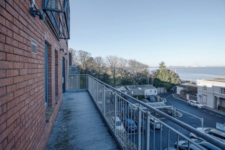 19 Rock Hill, Blackrock, Retail To Let - 18-L1010236.jpg