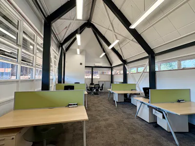 3 Manor Court, West Drayton, Office To Let - IMG_8355.jpeg