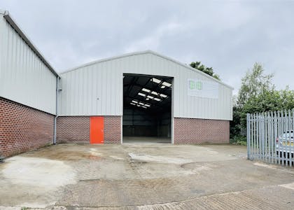 Unit 7, Bury, Industrial / Light Industrial To Let - IMG_E2021.JPG