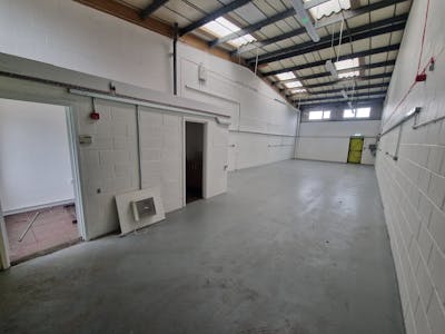 22 Limberline Spur, Portsmouth, Industrial / Warehouse To Let - 20250917_154835.jpg